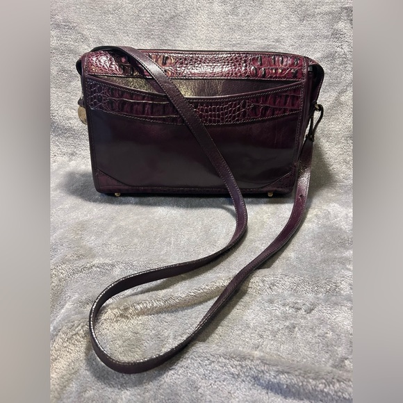Vintage Brahmin Croc Embossed Mahogany Leather Crossbody Bag - Picture 2 of 10